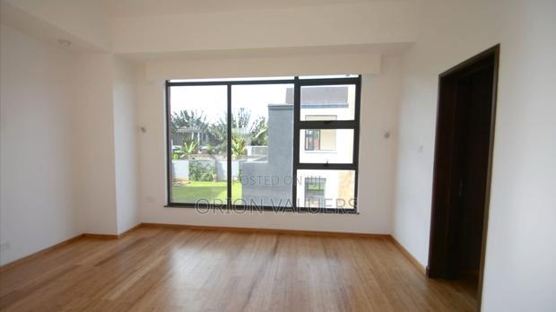 4bdrm House in Ridgeways for sale