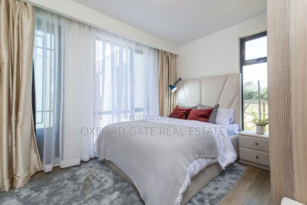 4bdrm Townhouse/Terrace In Membley For Sale