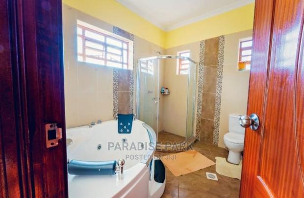 4bdrm Maisonette in Ngoingwa Estate for Sale