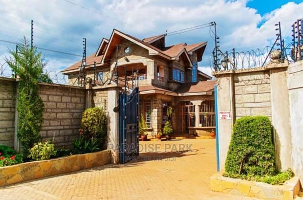 4bdrm Maisonette in Ngoingwa Estate for Sale
