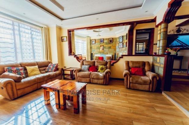 4bdrm Maisonette in Ngoingwa Estate for Sale