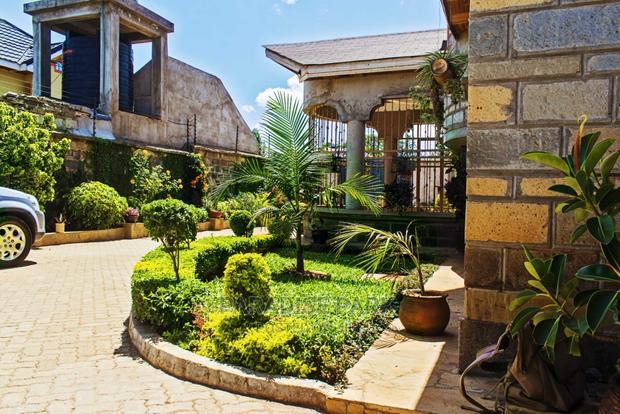 4bdrm Maisonette in Ngoingwa Estate for Sale