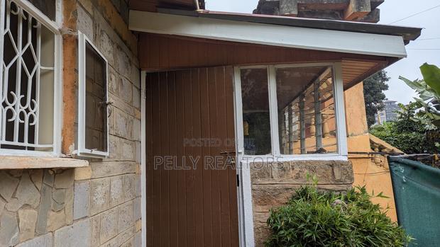 1bdrm House in Thindigua for rent