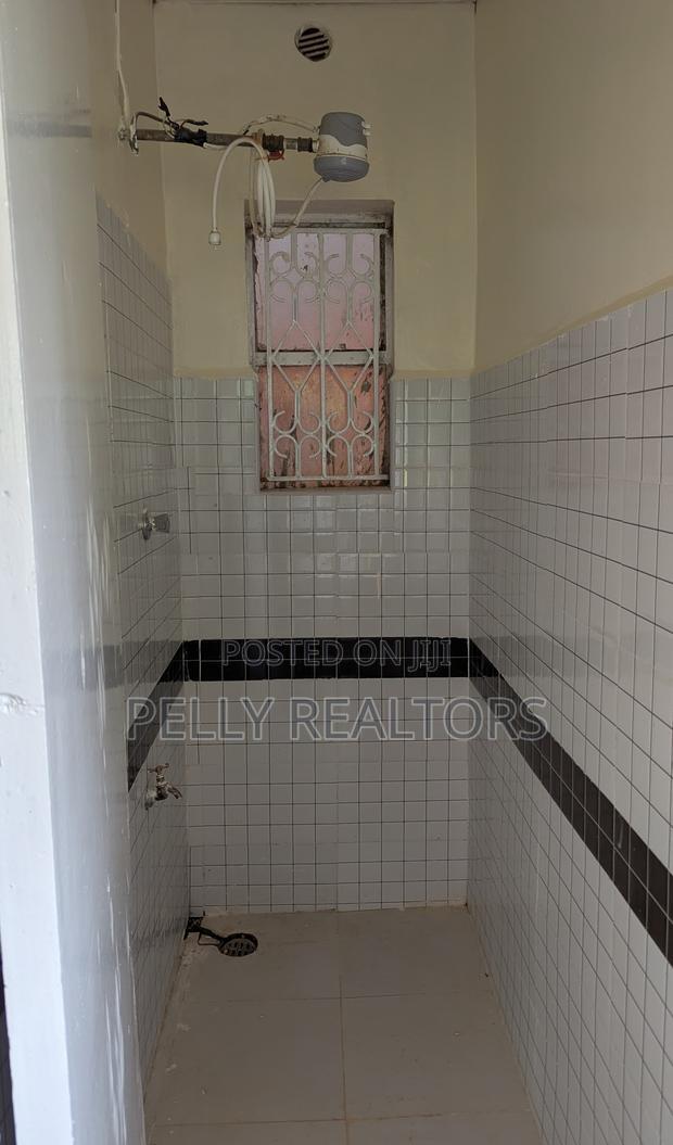 1bdrm House in Thindigua for rent