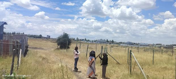 Kisaju Ready Title 50 X100 Plots at