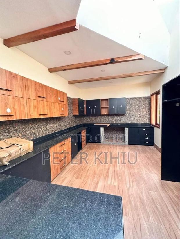 8bdrm House in Ridgeway, Ridgeways for sale