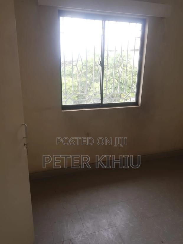 3bdrm Apartment in Nyayo Embakasi Gate for sale