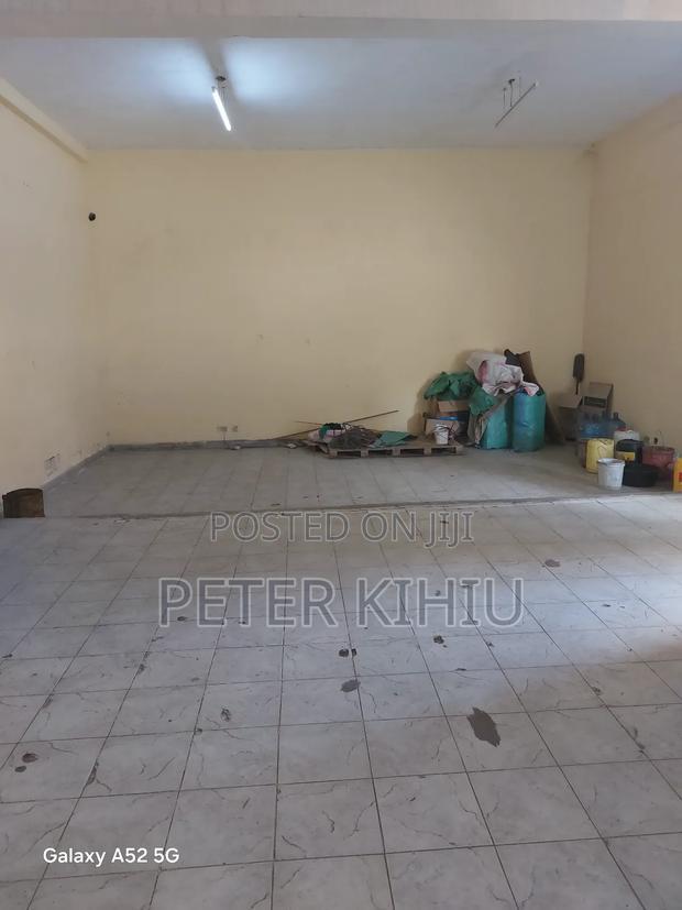 Godown to Let 2500sqft on Road A