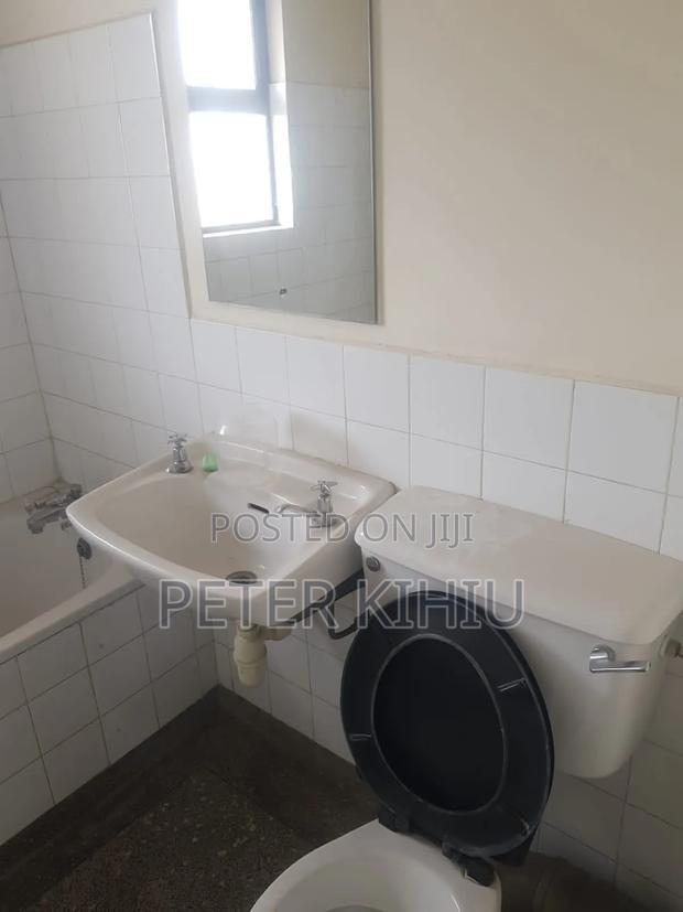 3bdrm Apartment in Nyayo Embakasi Gate for sale