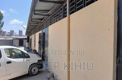 Godown to Let 1500sqft at Donholm