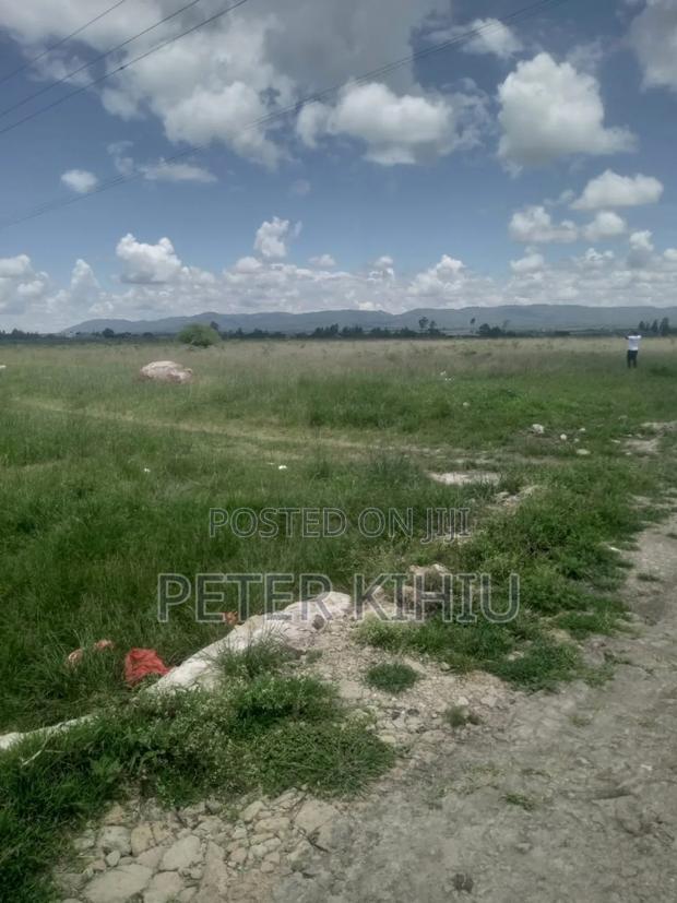 Kangundo Road Near Maala 1ac Touching Tarmac for Sale