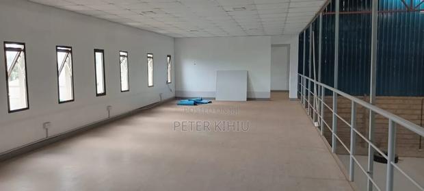 Godown to Let 4000sqftin Baba Ndogo