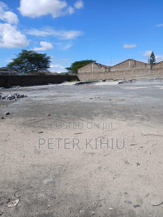 Yard to Lease 1ac Off Mombasa Road at Kyangombe