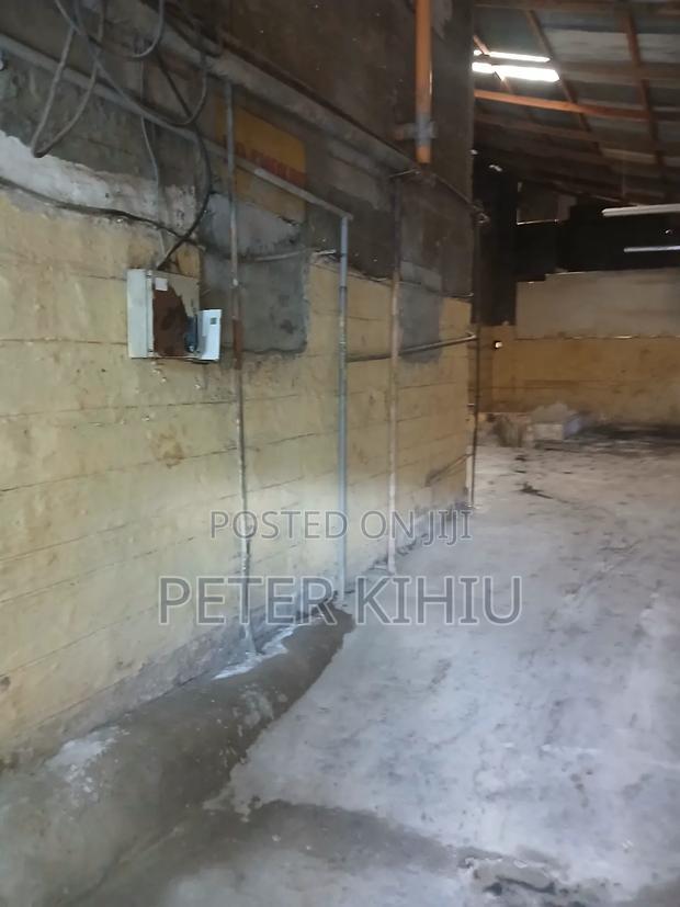 Godown to Let 1200sqft Off Enterprise Rd Near Gm