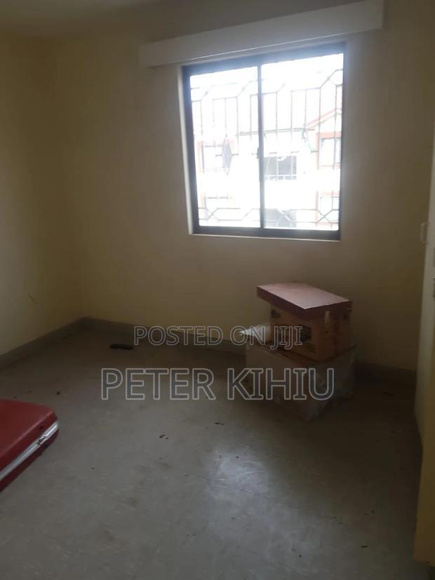 3bdrm Apartment in Nyayo Embakasi Gate for sale