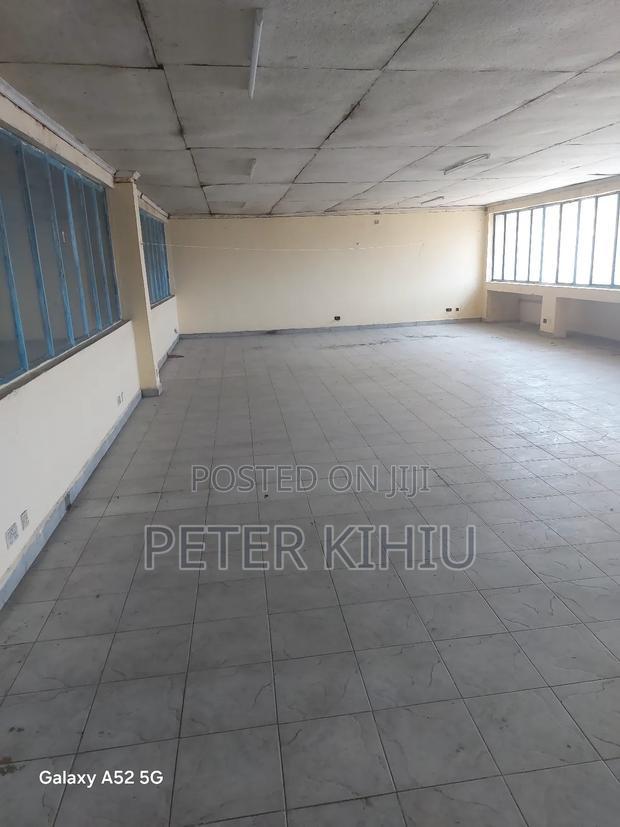Godown to Let 2500sqft on Road A