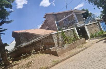 3bdrm Bungalow in Komarock for sale