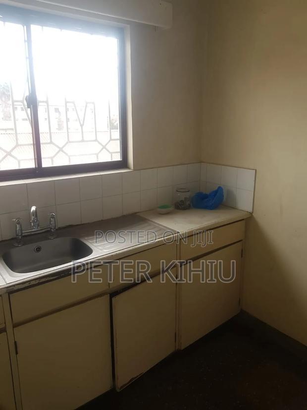 3bdrm Apartment in Nyayo Embakasi Gate for sale