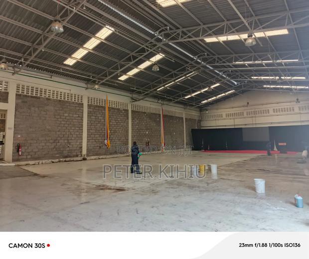 Godown Warehouse to Let 35000sqft