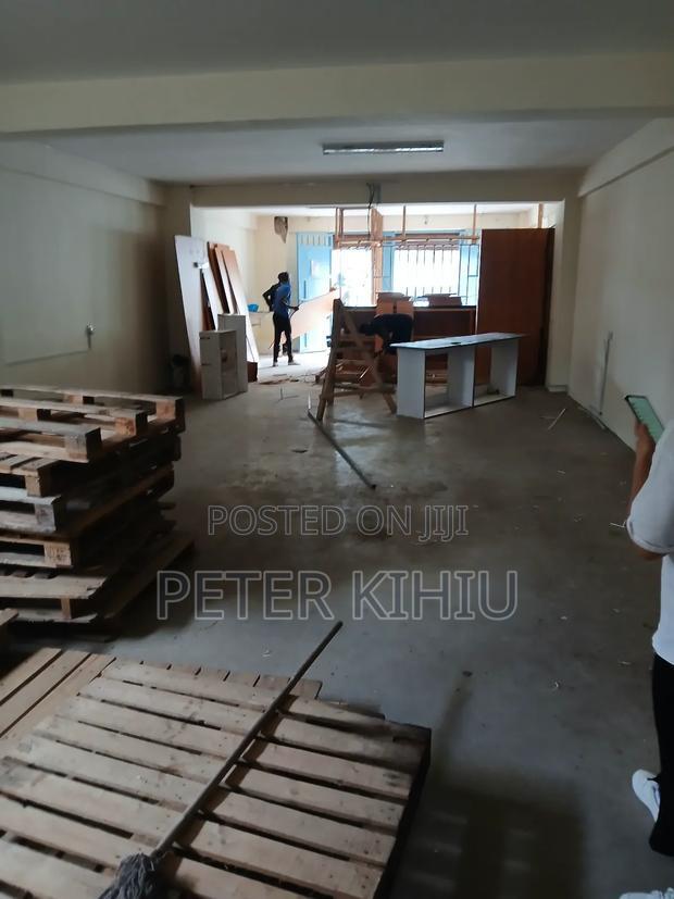 Godown to Let 1200sqft Off Enterprise Rd