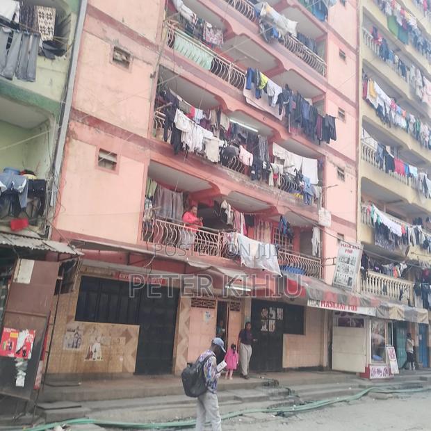 1bdrm Block of Flats in Pipeline for sale