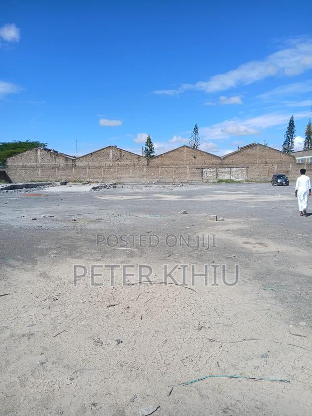 Yard to Lease 1ac Off Mombasa Road at Kyangombe