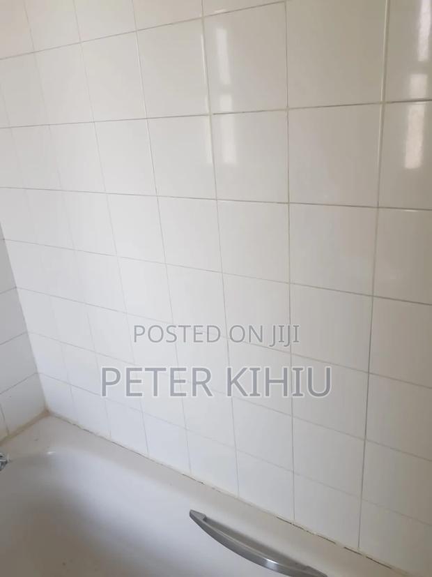 3bdrm Apartment in Nyayo Embakasi Gate for sale