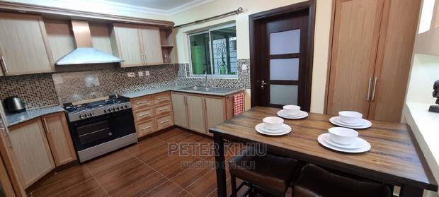 3bdrm Apartment in Komo Lane, Kilimani for sale