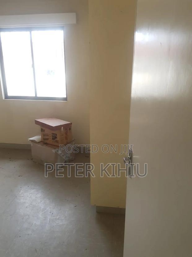3bdrm Apartment in Nyayo Embakasi Gate for sale