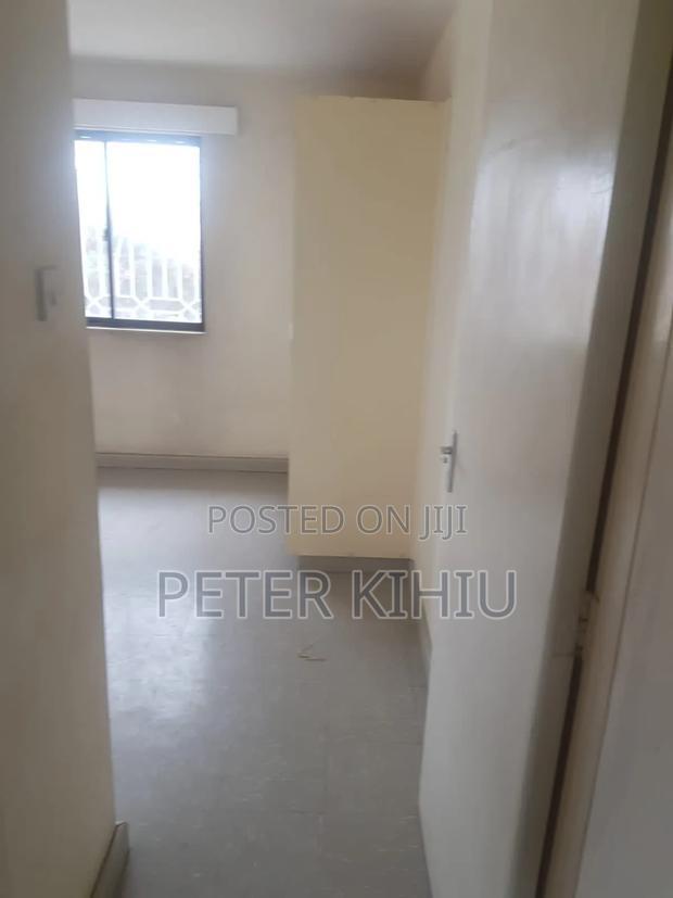 3bdrm Apartment in Nyayo Embakasi Gate for sale