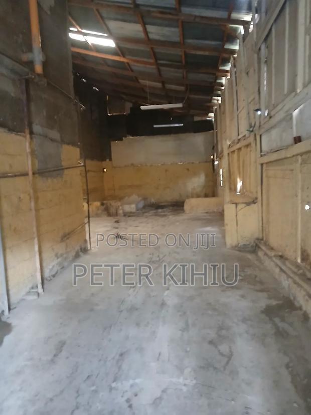 Godown to Let 1200sqft Off Enterprise Rd Near Gm