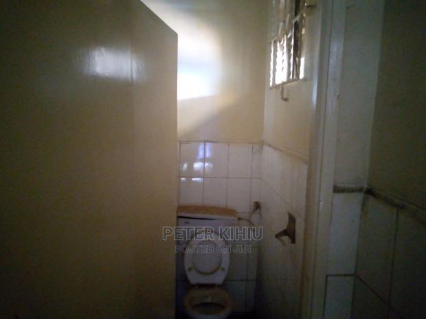 Godown for Sale 3900sqft With Offices and Washrooms