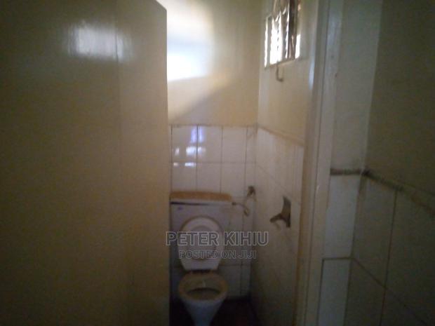 Godown for Sale 3900sqft With Offices and Washrooms