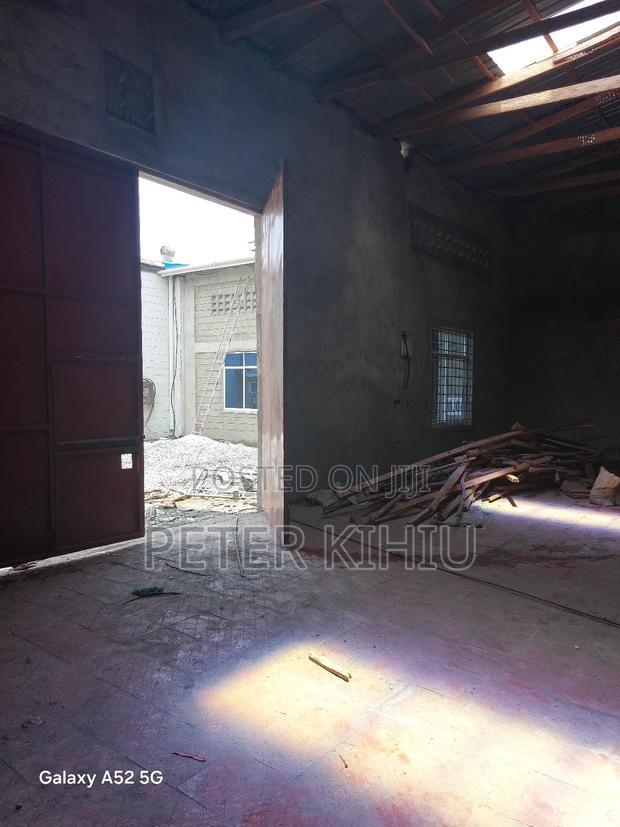 Godown to Off Enterprise Rd 2000sqft