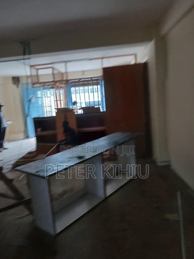 Godown to Let 1200sqft Off Enterprise Rd