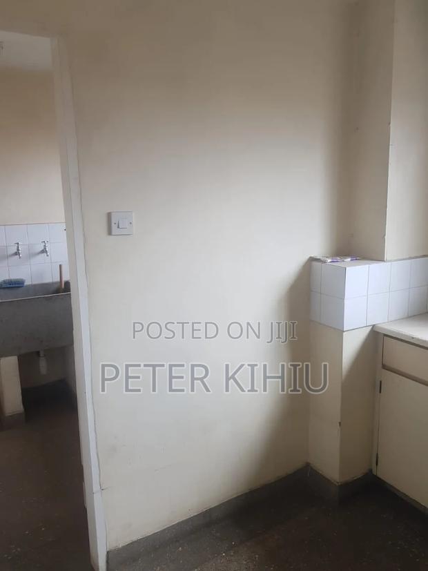 3bdrm Apartment in Nyayo Embakasi Gate for sale
