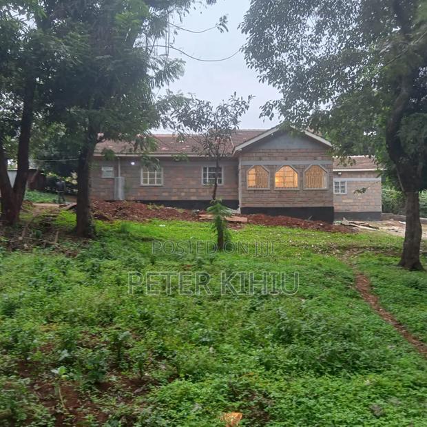 4bdrm Bungalow in Thindigua for rent