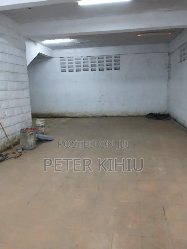 Godown to Let 1000sqft Off Road A