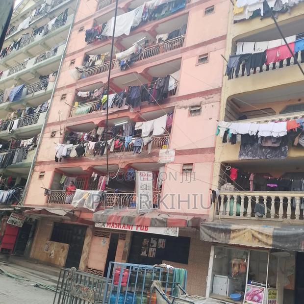 1bdrm Block of Flats in Pipeline for sale