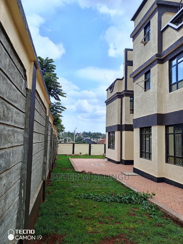 6bdrm Maisonette in Membley Estate for sale