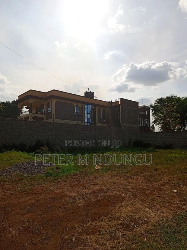 Prime Land on Sale 1/2 Acre, Greenspot Kamakis