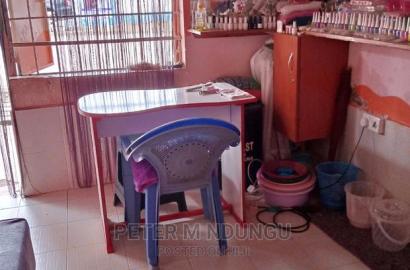Nail Parour on Sale