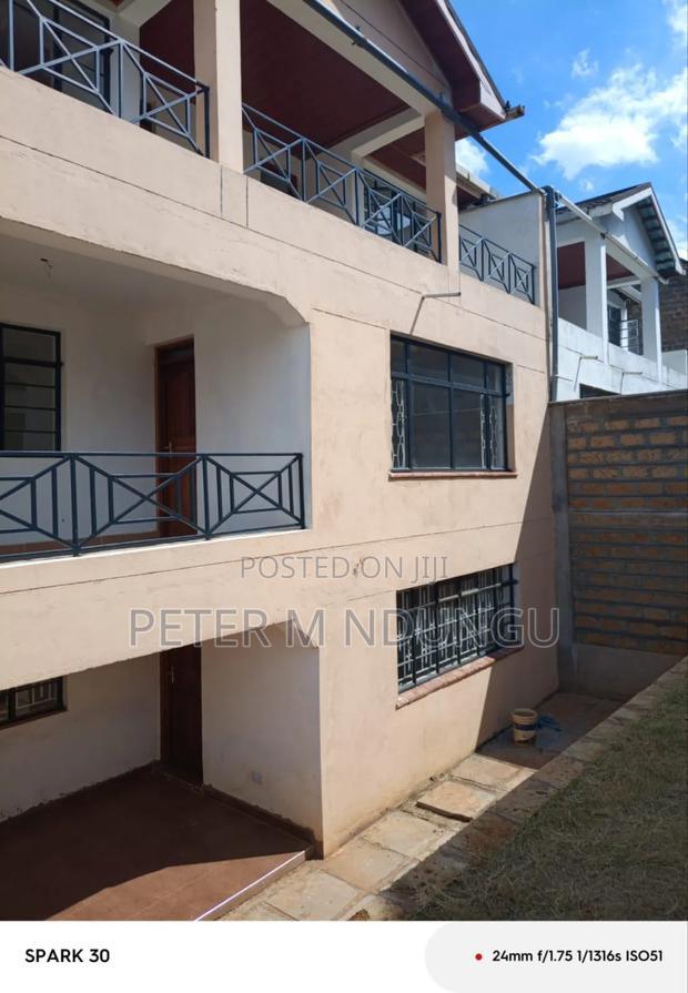 5bdrm Maisonette in Sun Valley, Sunvalley Estate for sale