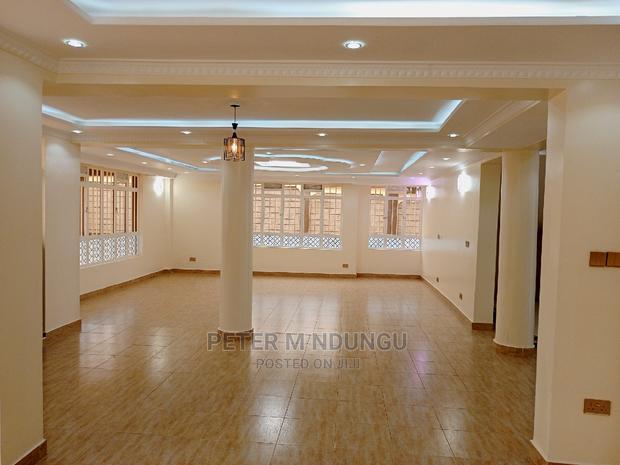 6bdrm Maisonette in Membley Estate for sale
