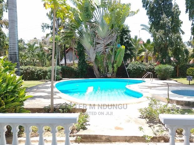 Furnished 5bdrm Villa in Nyali for sale