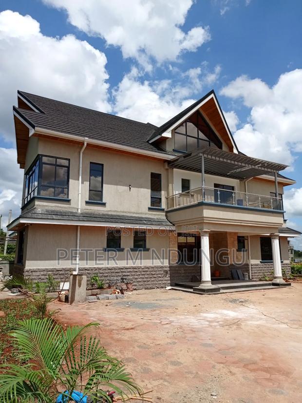 5bdrm Maisonette in Daykio Bustani, for sale