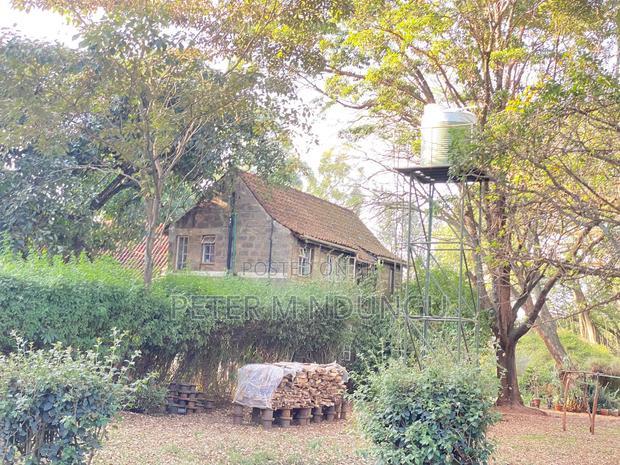 Prime Land 2.5 Acres, Ridgeways
