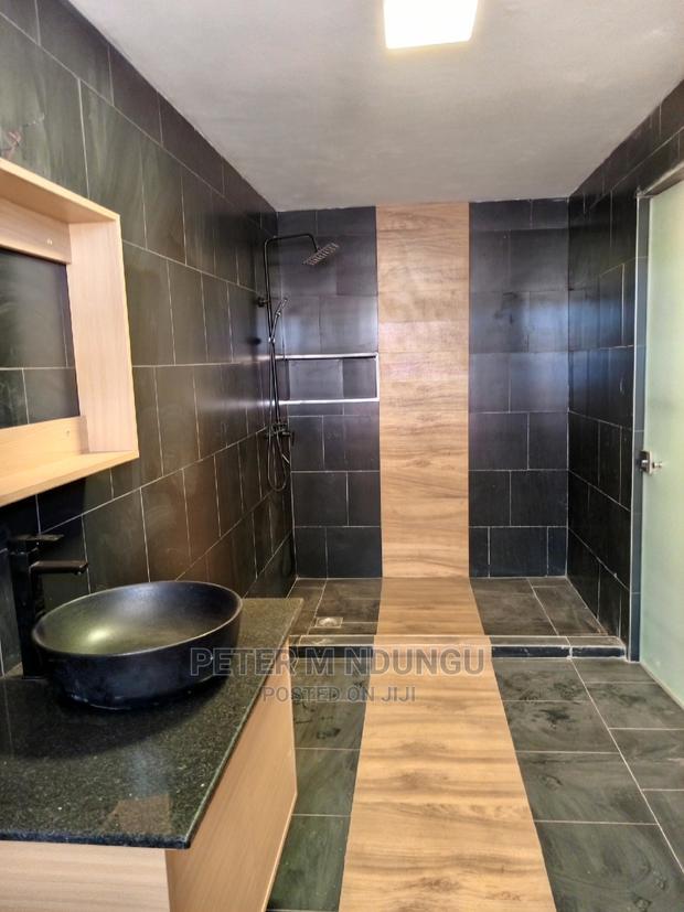8bdrm Maisonette in Ridgeways for sale