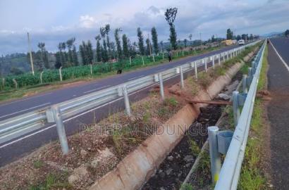 Prime 2 Acres Touching Sagana-Karatina Dual Carriage Way