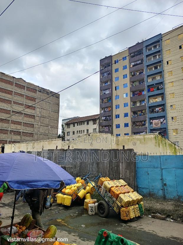 Eastleigh Prime 100*100 Plot on Sale